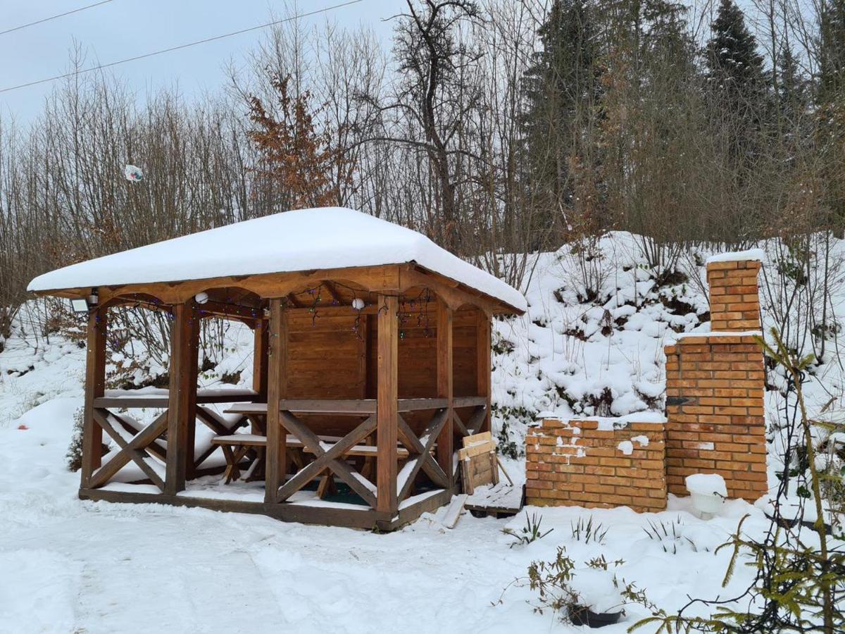 Villa Na Uzlissi Mihova Exterior foto